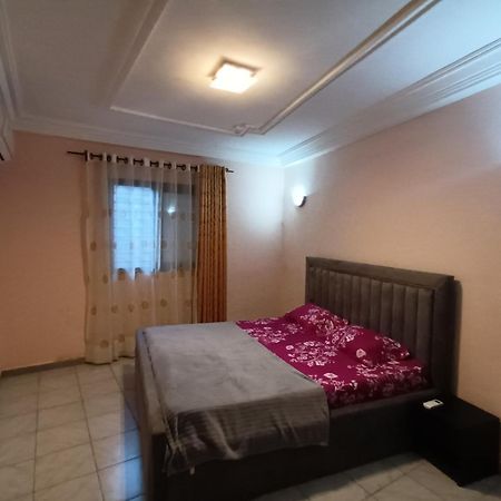 Residence Deluxe ยาอุนเด ภายนอก รูปภาพ
